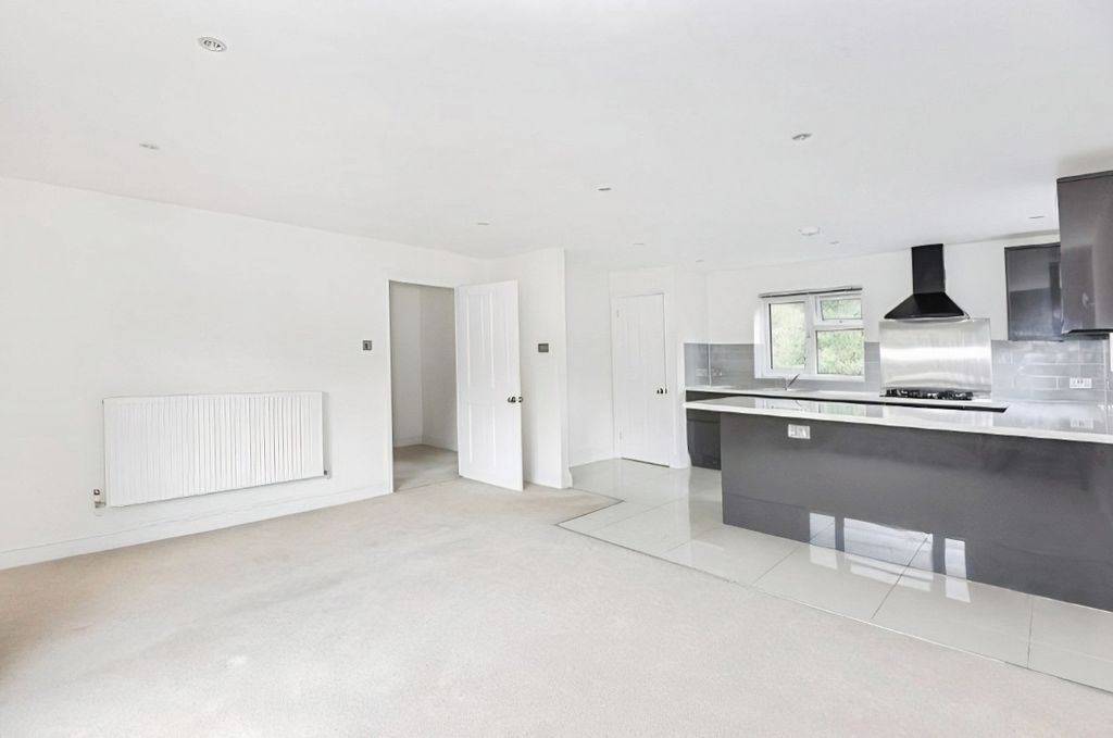 Property photo 3 of 10 Reception Room