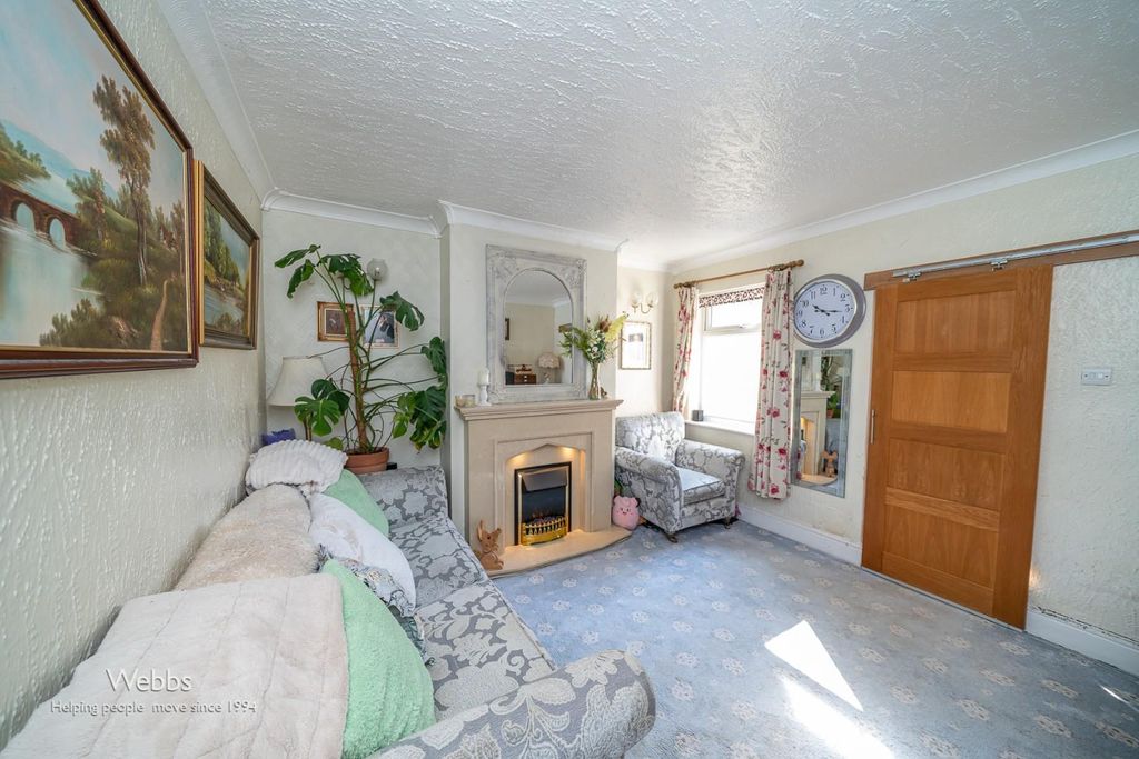 Property photo 3 of 29 Â© Webbs Estate Agents Â© (42 Of 153).Jpg