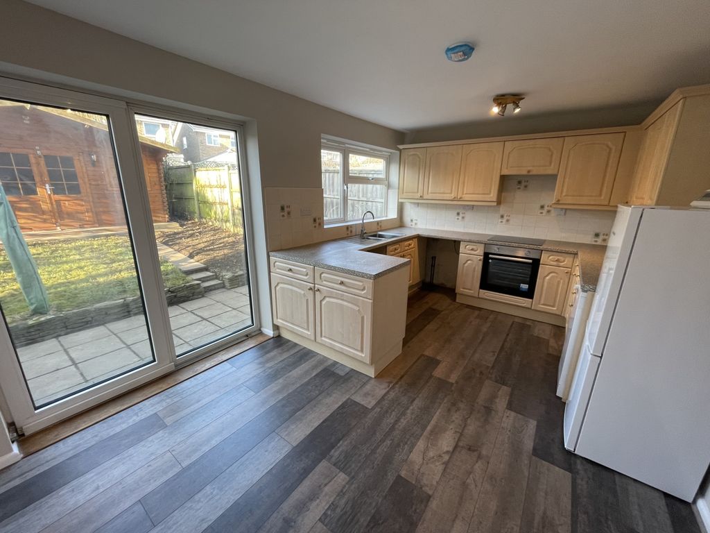 Property photo 2 of 12 Img_1682