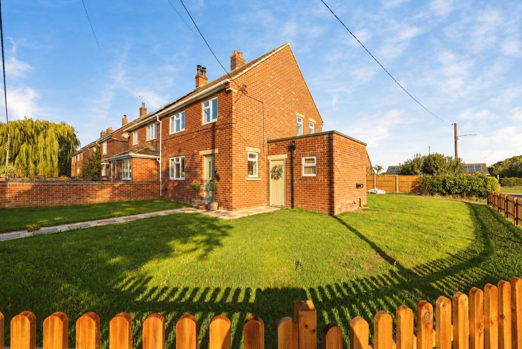 Property photo 3 of 18 5694862