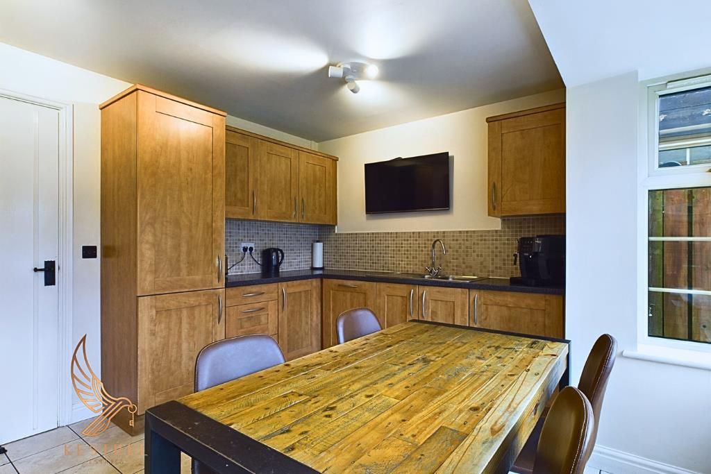 Property photo 2 of 26 8.Png
