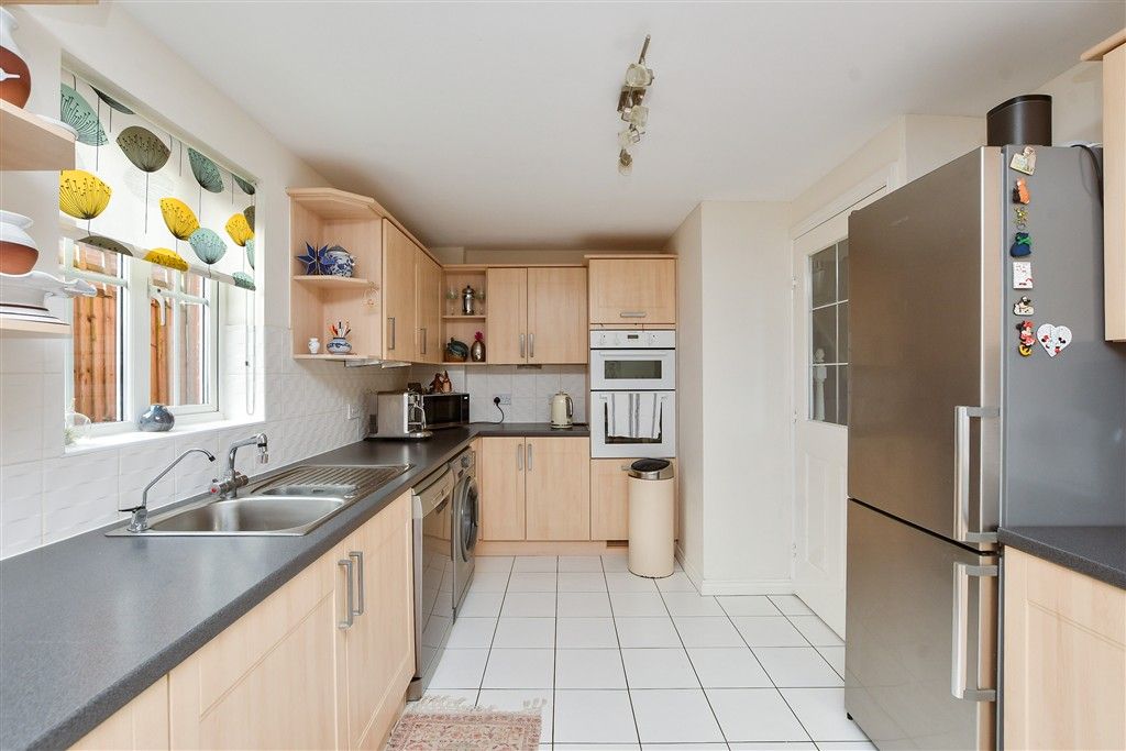 Property photo 3 of 11 Kitchen/Diner