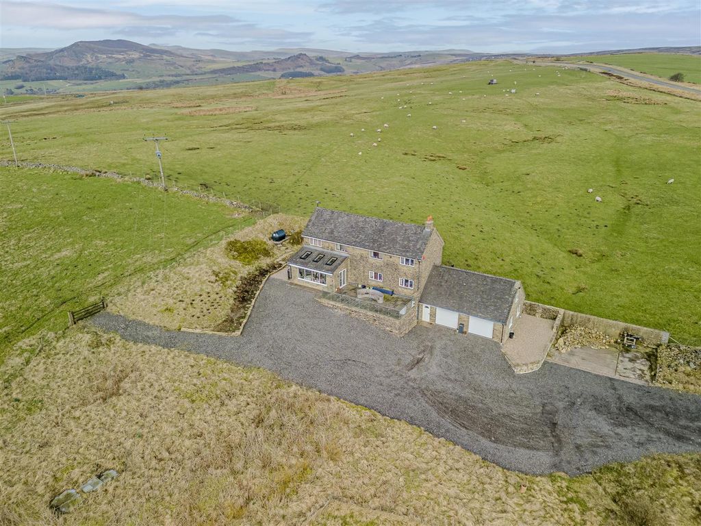 Property photo 1 of 63 Front Aspect