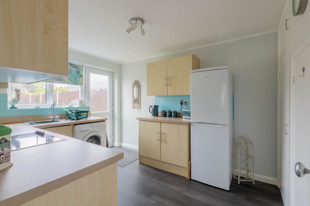 Property photo 2 of 19