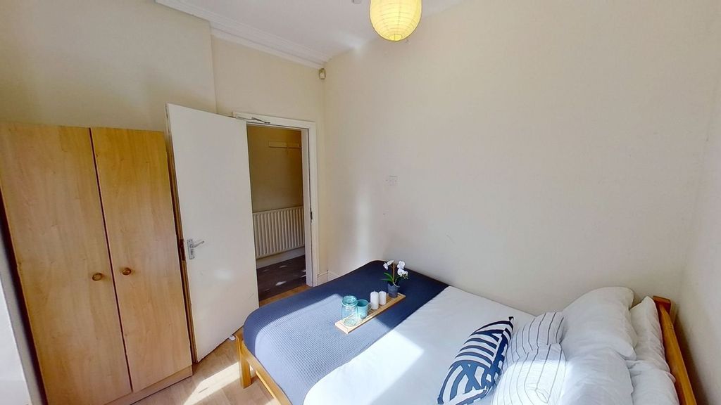 Property photo 2 of 6 Picture No. 01