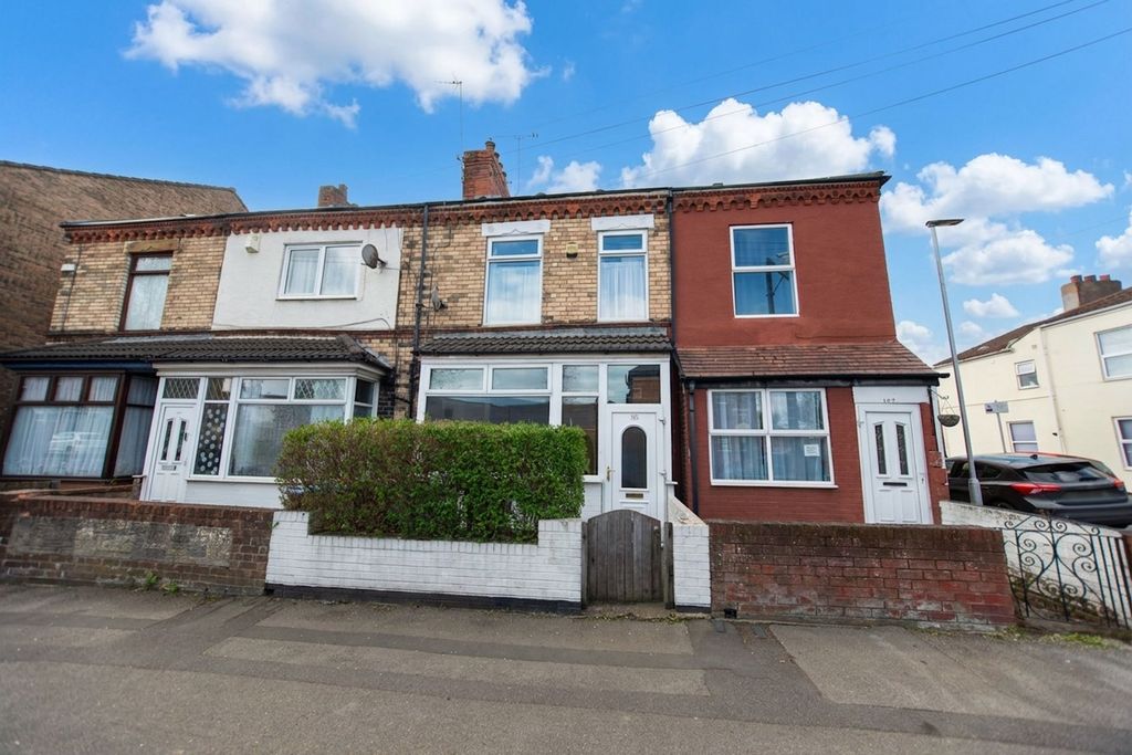 Property photo 1 of 20 Front