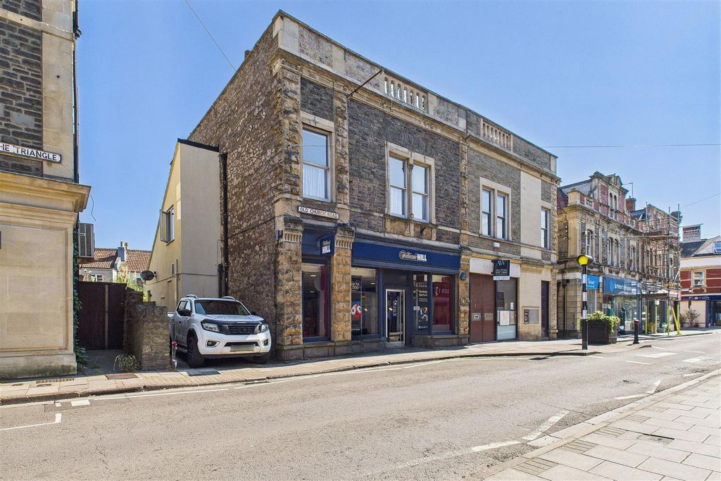 Property photo 1 of 11