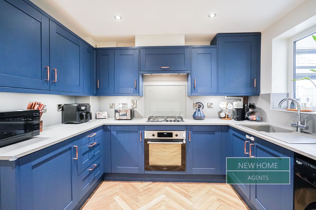 Property photo 2 of 27 Photo 24