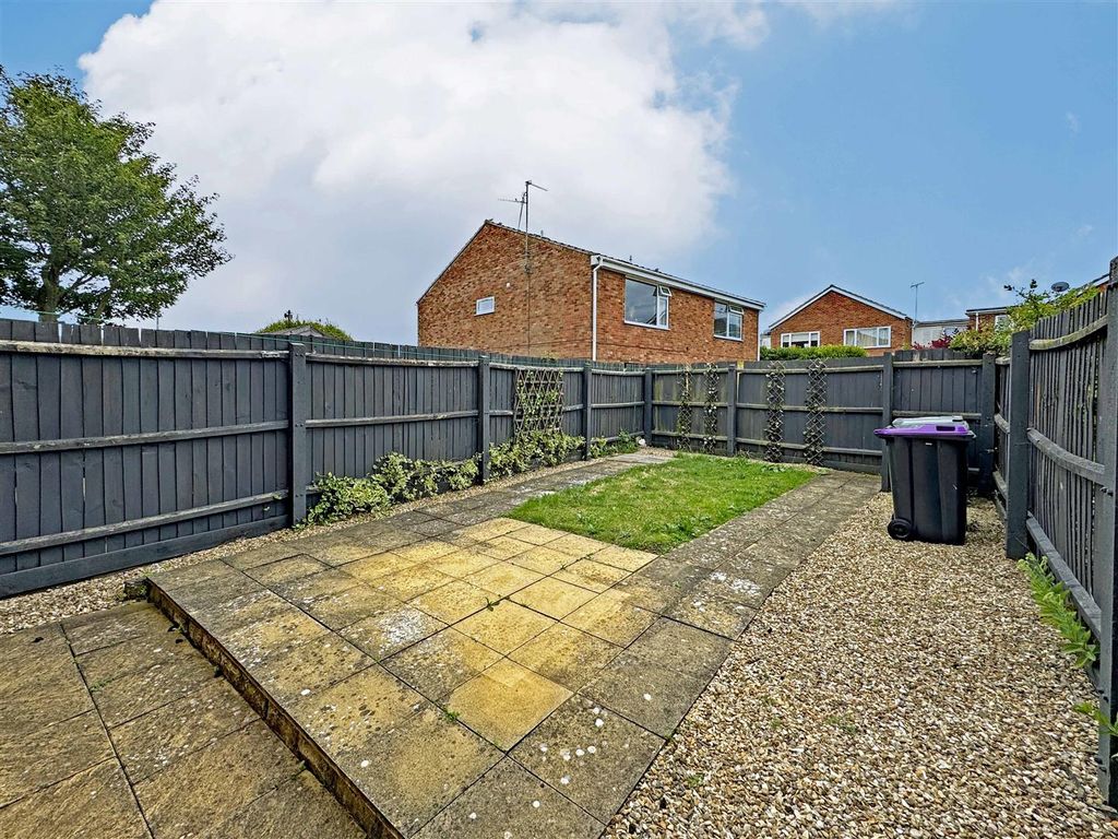 Property photo 3 of 6 Garden