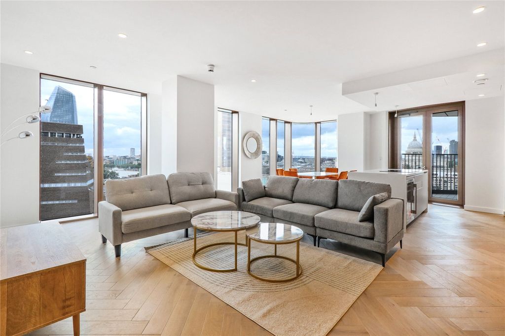 Property photo 3 of 30 Picture No. 44