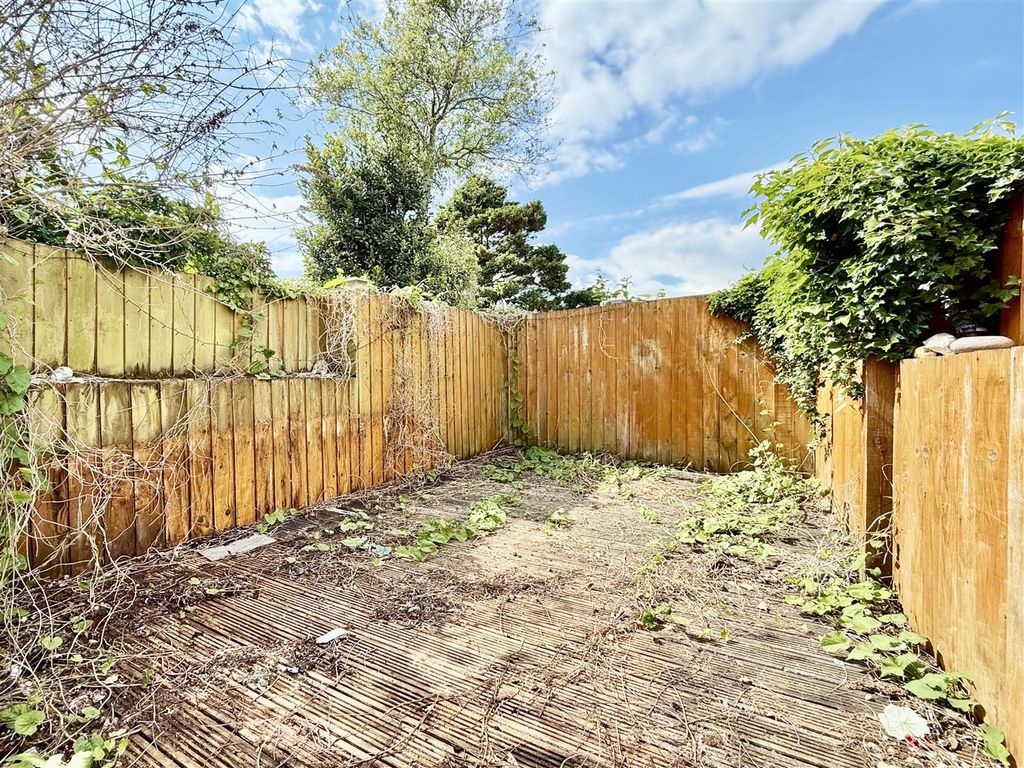 Property photo 3 of 20 Rear Garden.Jpg