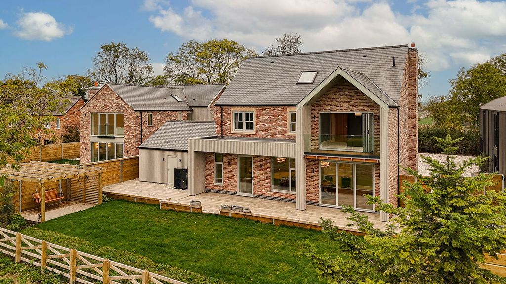 Property photo 3 of 56