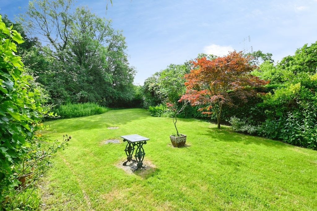Property photo 3 of 19 Pbox-Img.Jpg
