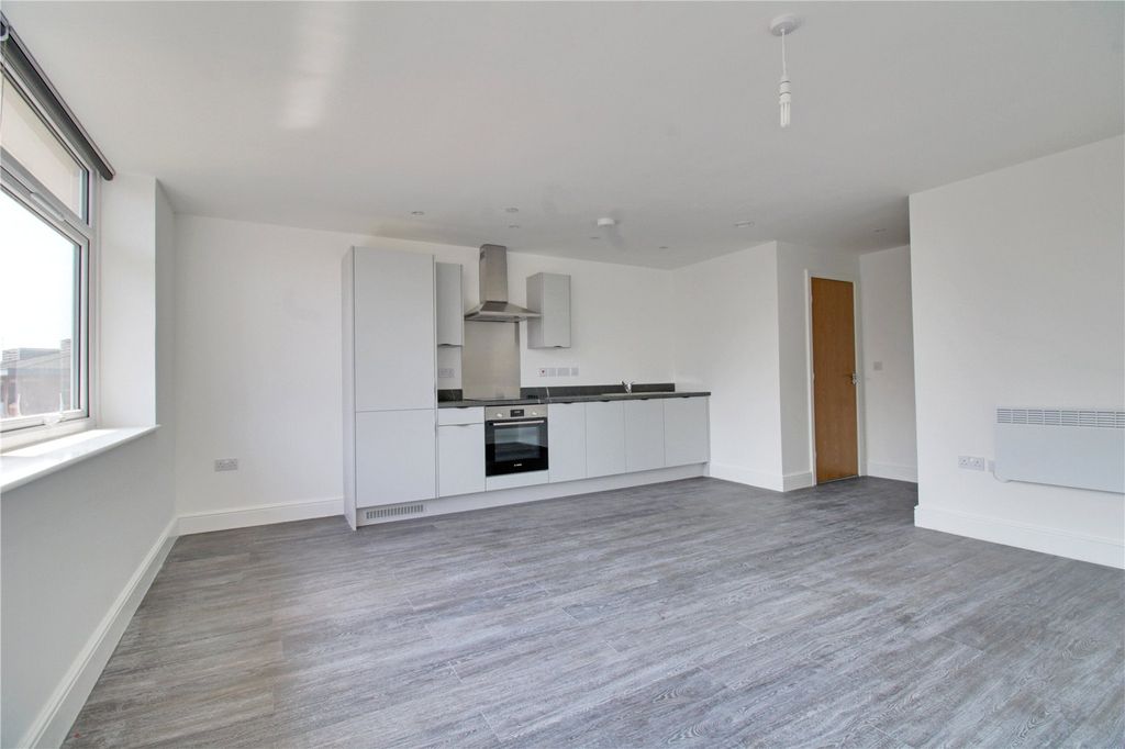 Property photo 3 of 6 Picture No. 21