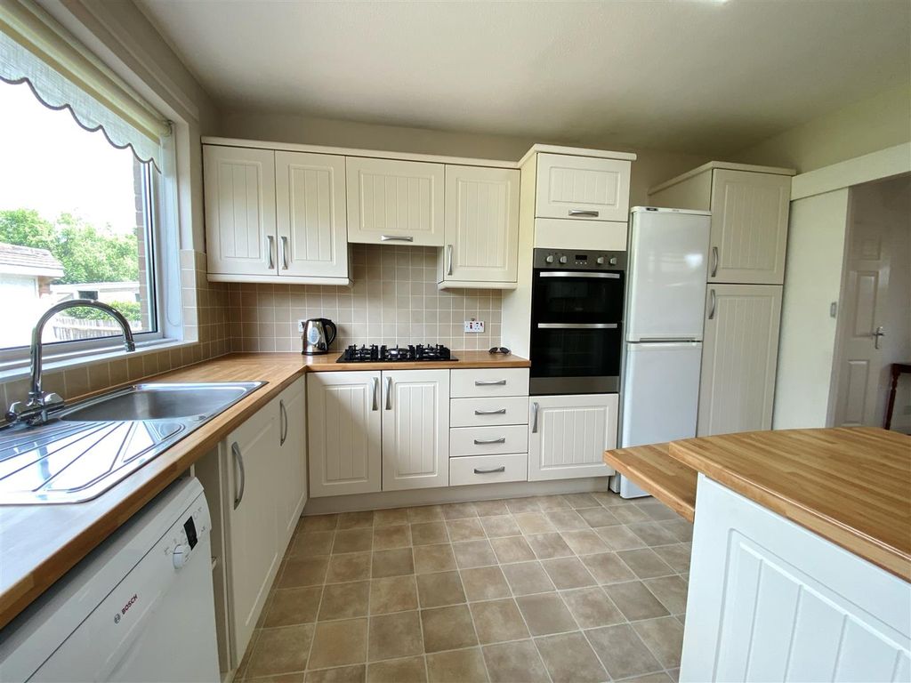 Property photo 3 of 16 Img_9321.Jpeg