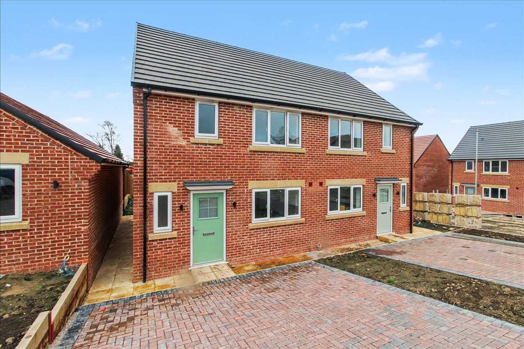 Property photo 1 of 3 Main Picture