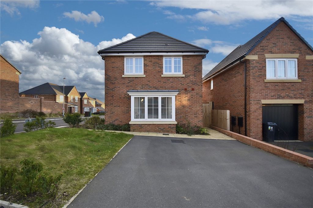 Property photo 2 of 24 Picture No. 09