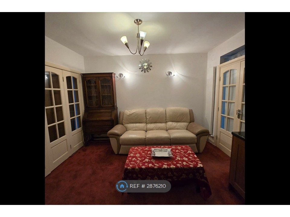 Property photo 3 of 8