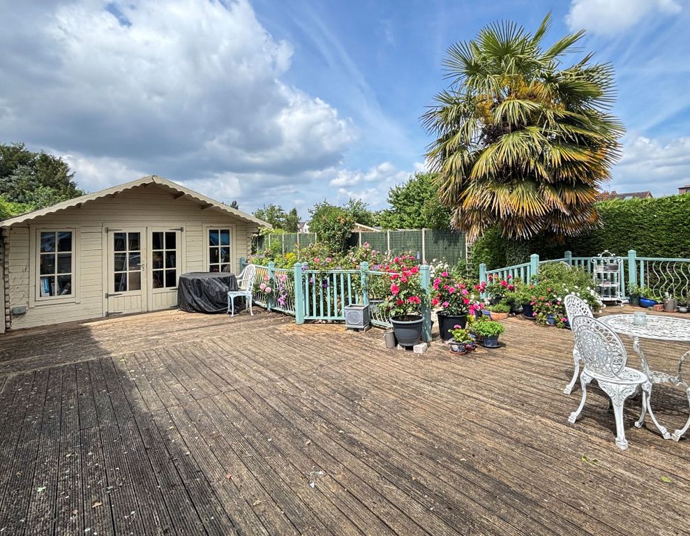 Property photo 2 of 29 Photo 26