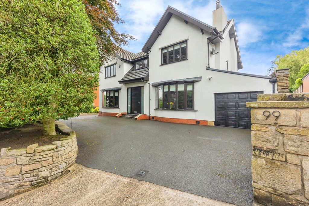 Property photo 1 of 43