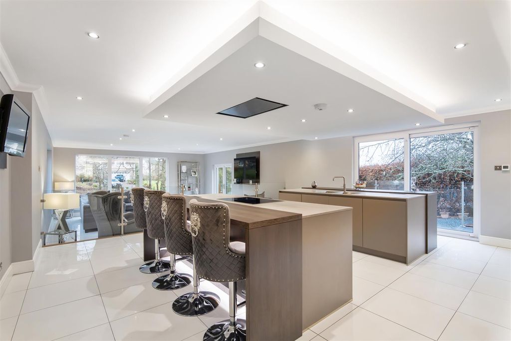 Property photo 2 of 54 P1131233.Jpg