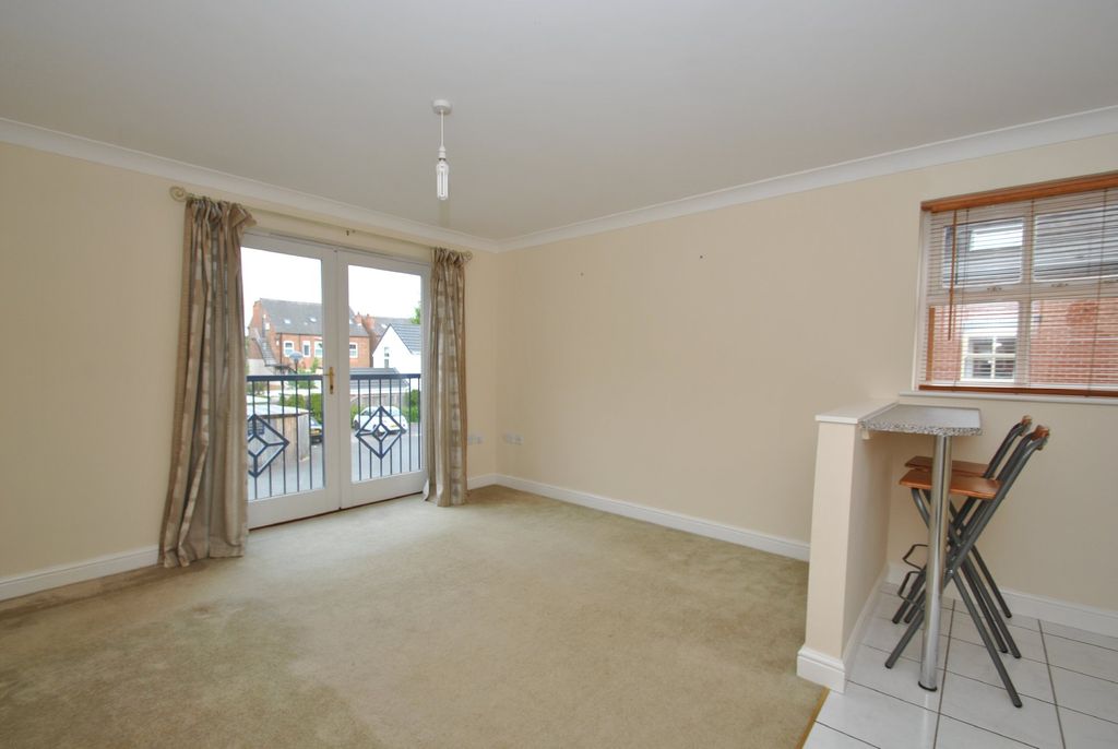 Property photo 3 of 6 Photo 03