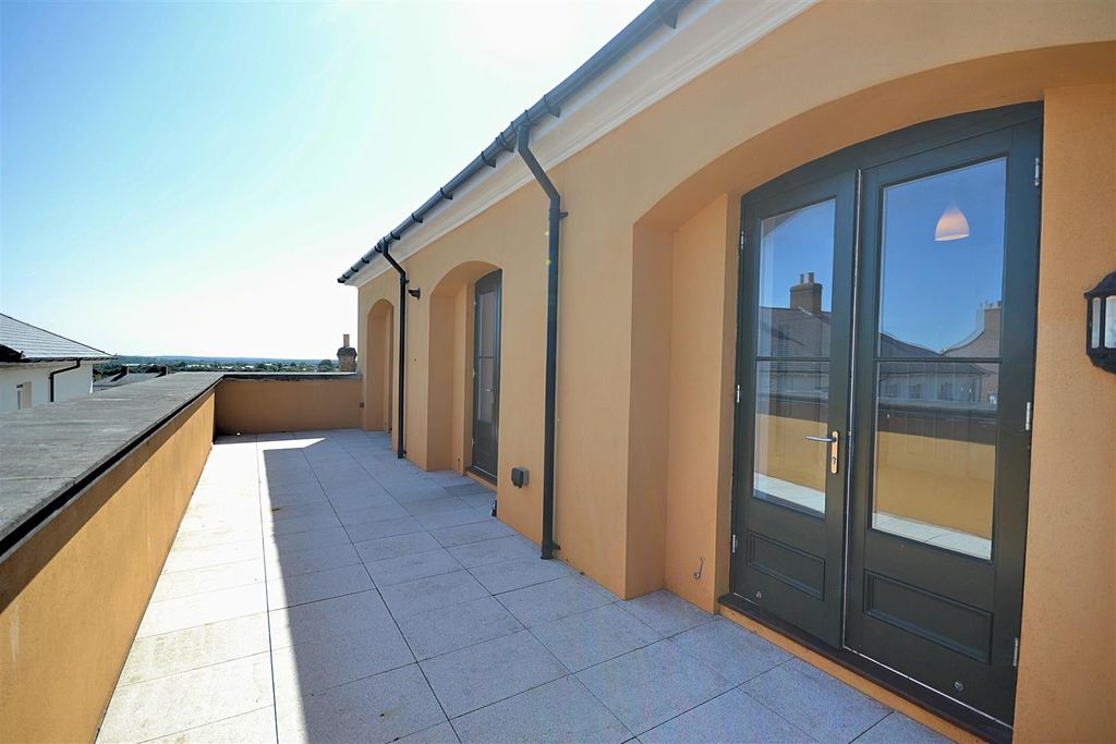 Property photo 3 of 20 21 (16).Png