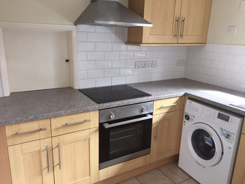 Property photo 2 of 9 Photo 4