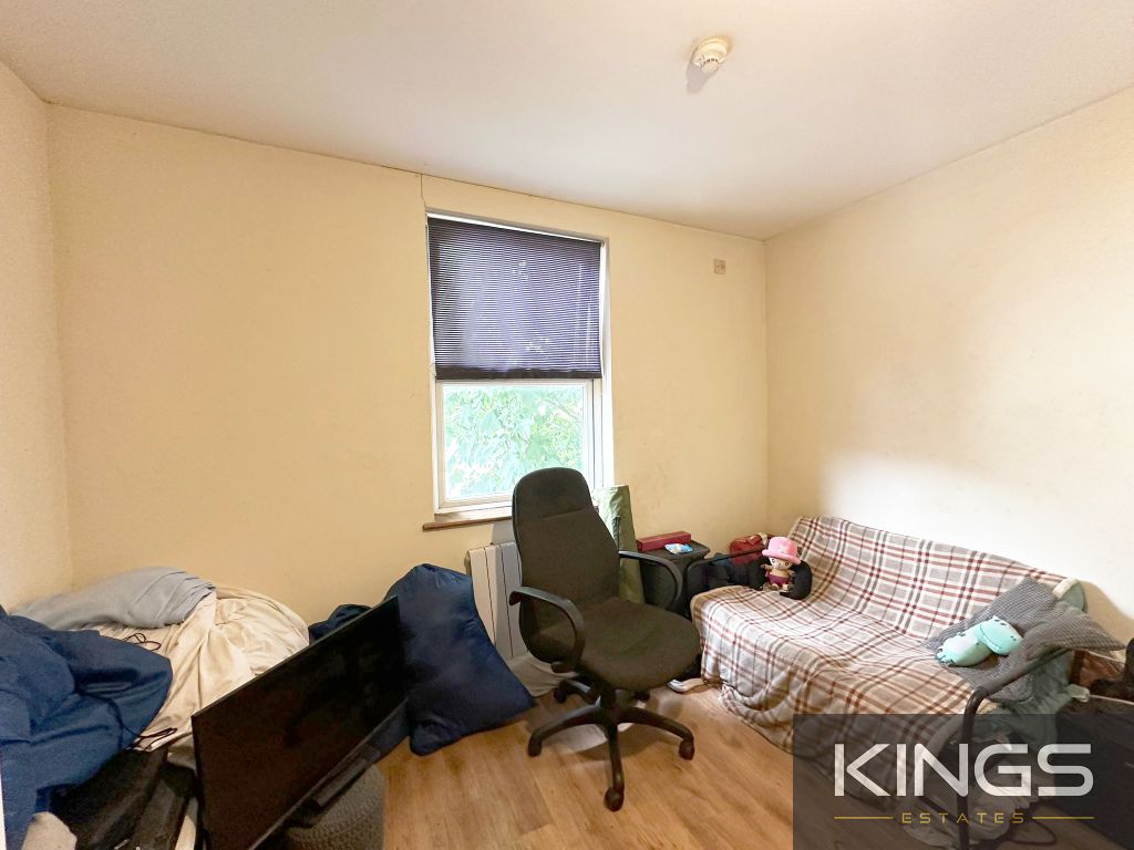 Property photo 2 of 4 Flat 5, 31 Onslow Rd (5)Logo