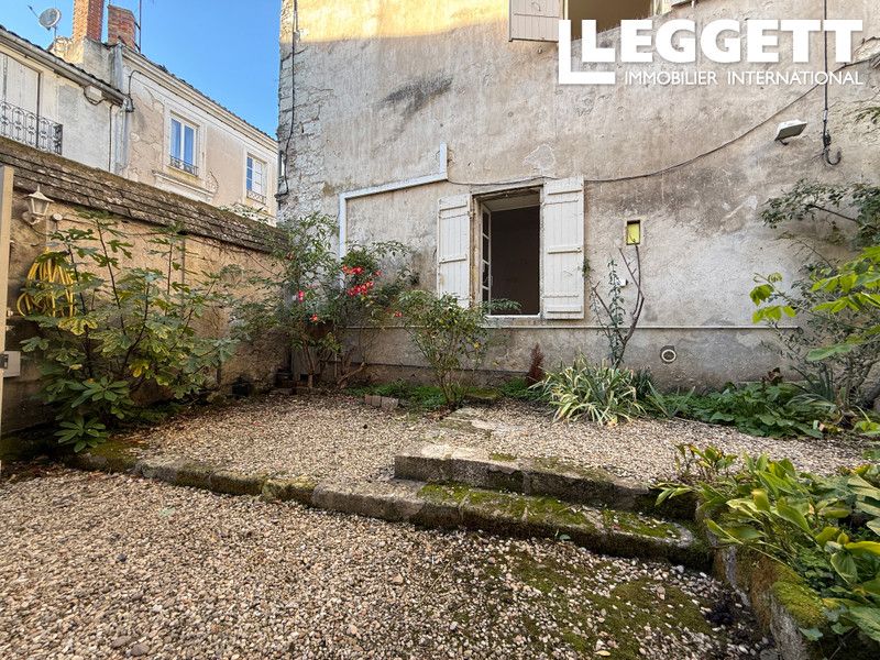 Property photo 2 of 10