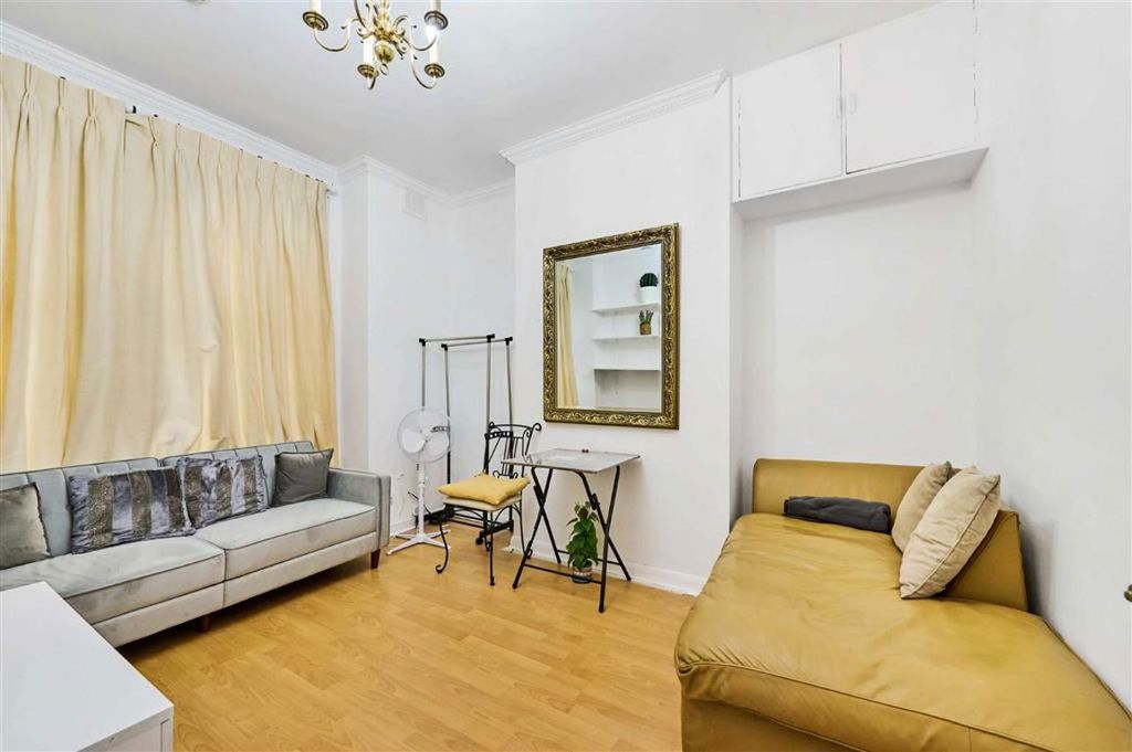 Property photo 2 of 5