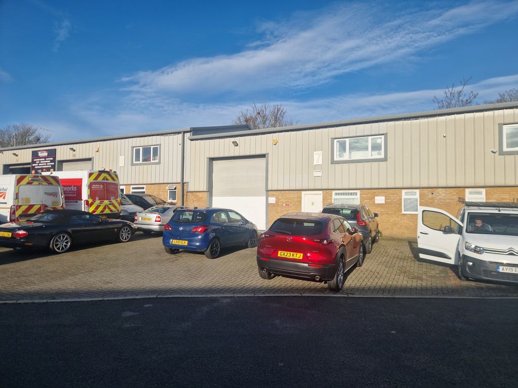 Property photo 2 of 9