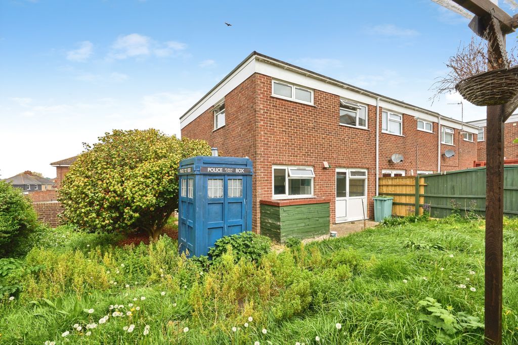 Property photo 3 of 17