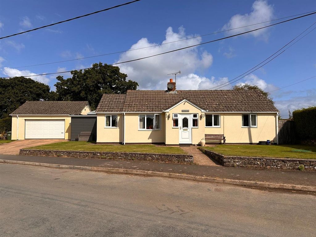 Property photo 1 of 22 Front