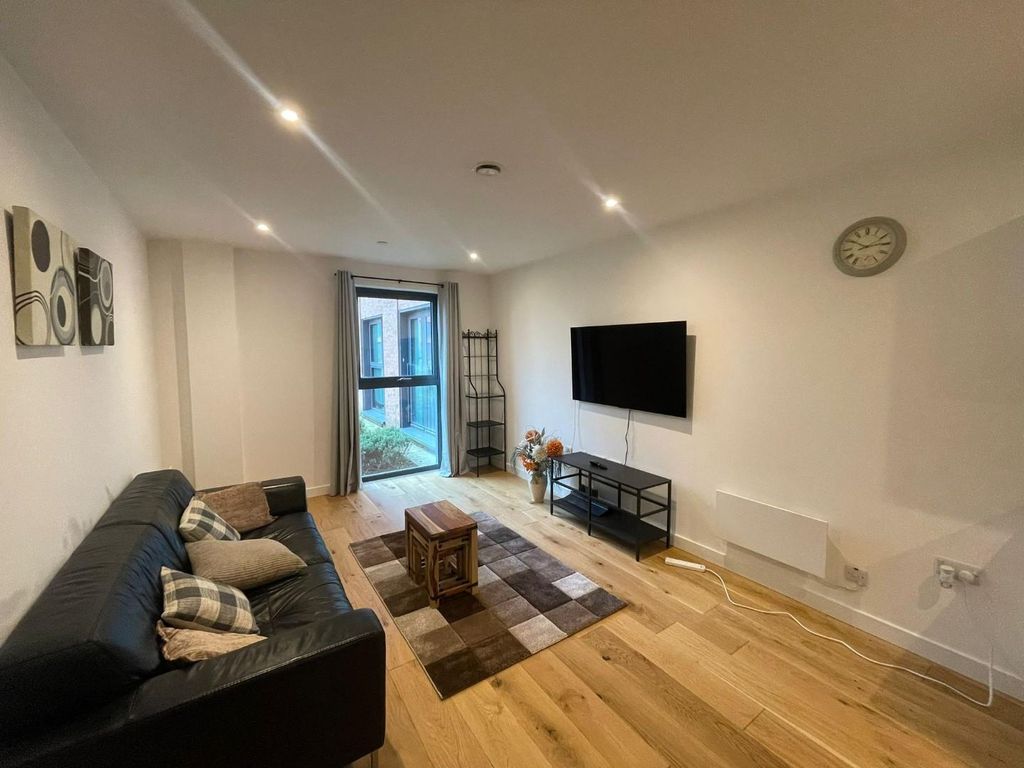 Property photo 1 of 8 Living Room