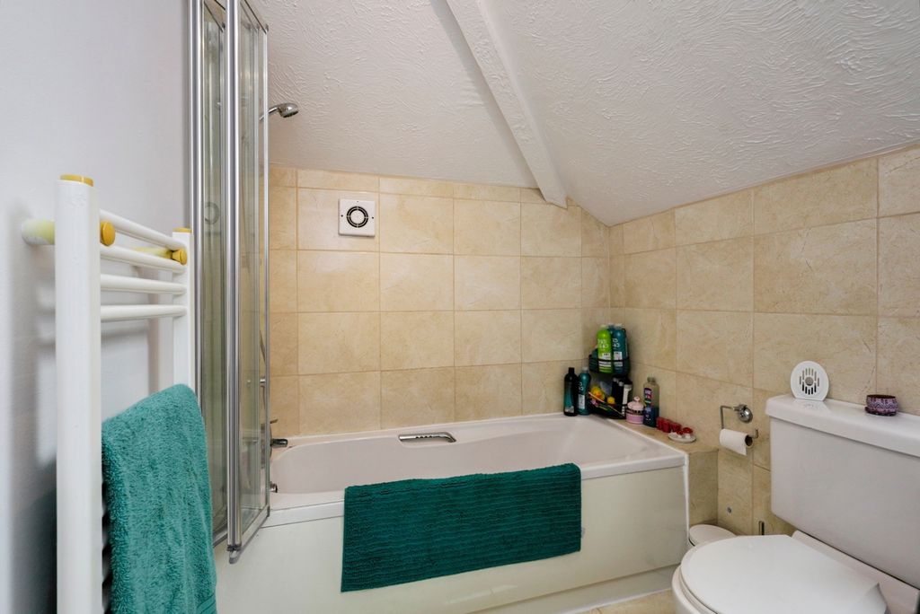 Additional image 8 of 1 bed flat for saleStreatfield Road, Heathfield, East Sussex TN21