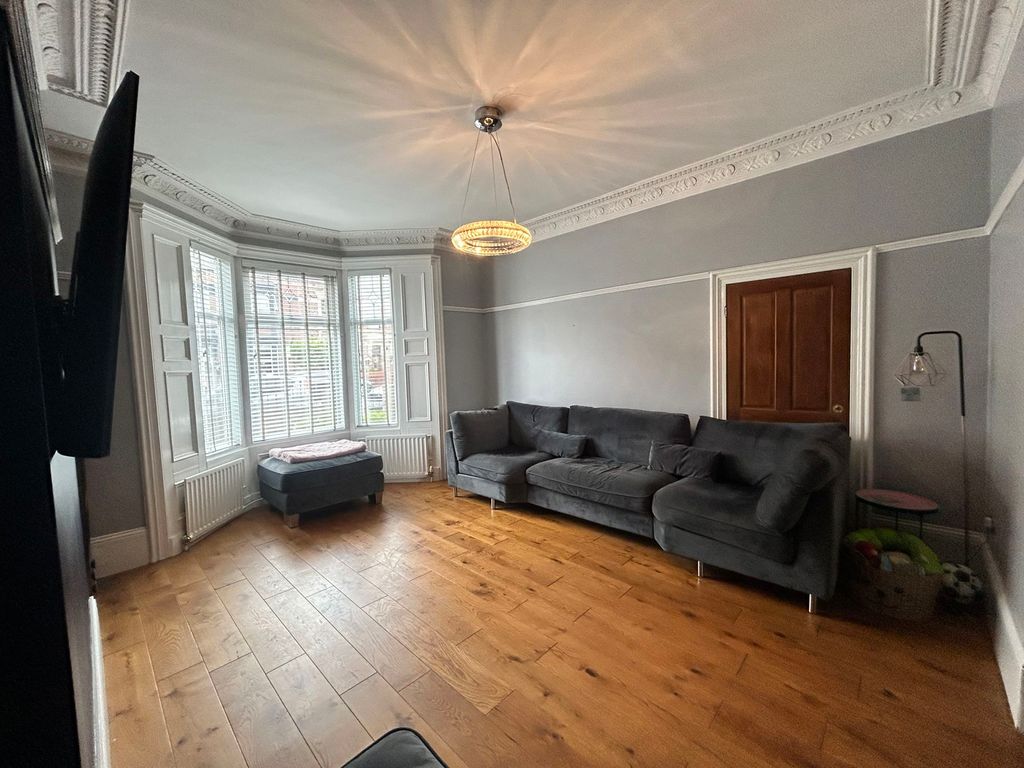 Property photo 2 of 24