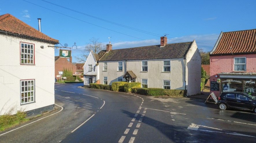 Property photo 2 of 26