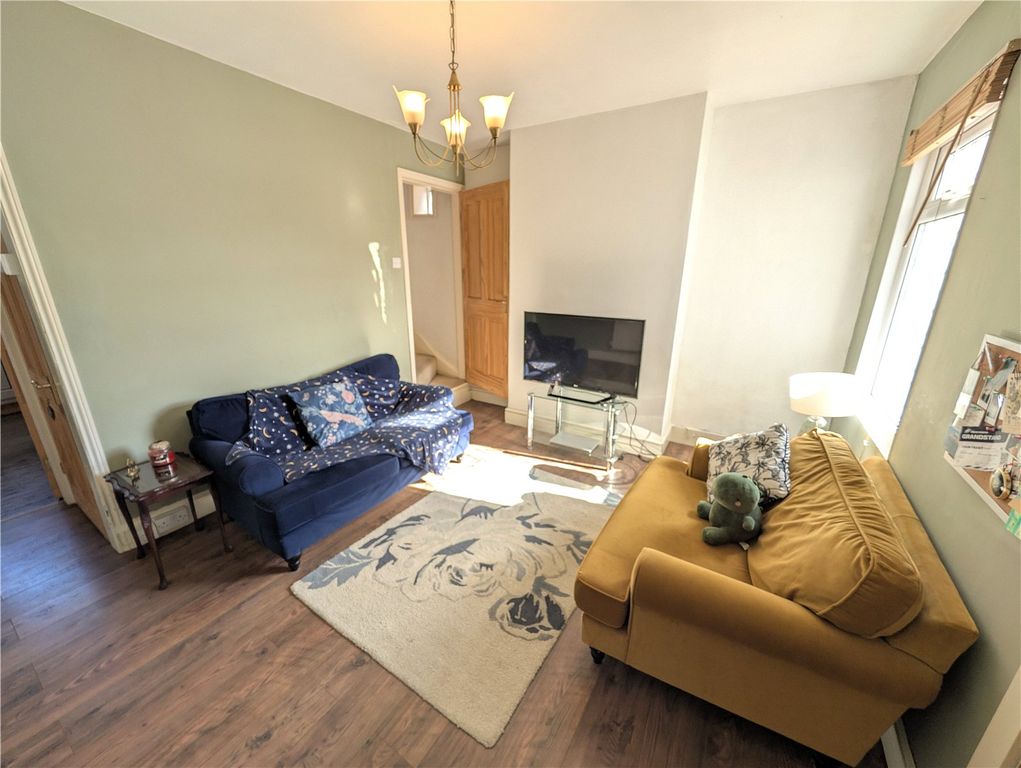 Property photo 3 of 15 Picture No. 18