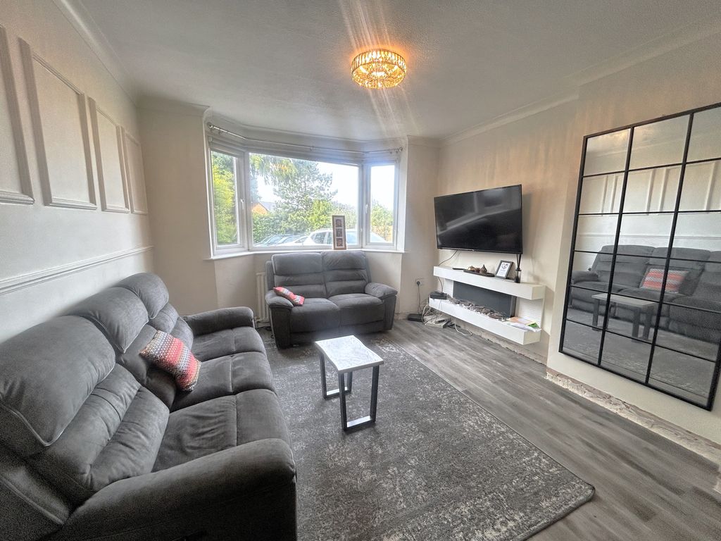 Property photo 3 of 12 72C15517-3D9B-4Dfe-87F5-474397CC71E4.Jpg