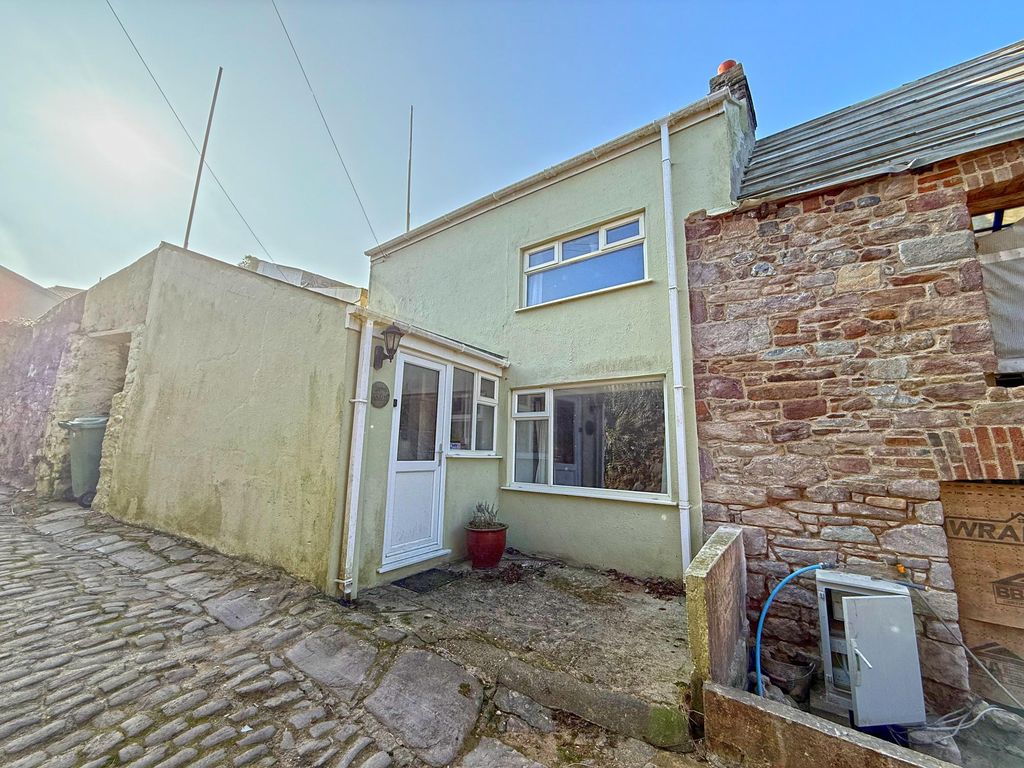 Property photo 1 of 9