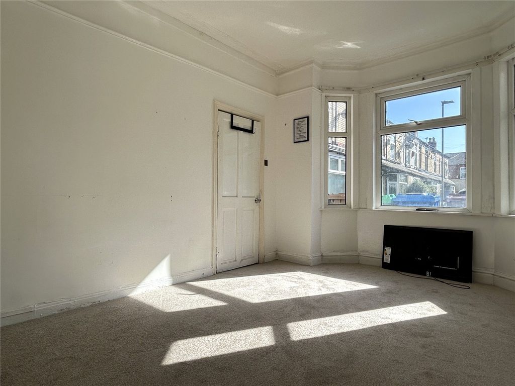 Property photo 3 of 15 Living Room