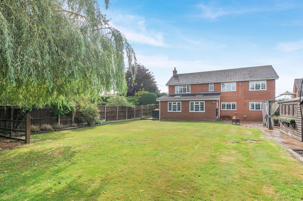 Property photo 3 of 18