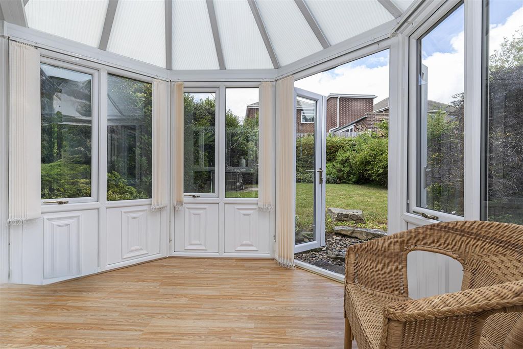 Property photo 3 of 39 Conservatory