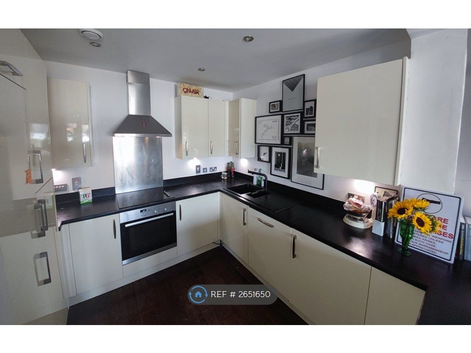 Property photo 3 of 9 Open Plan Modern Kitchen