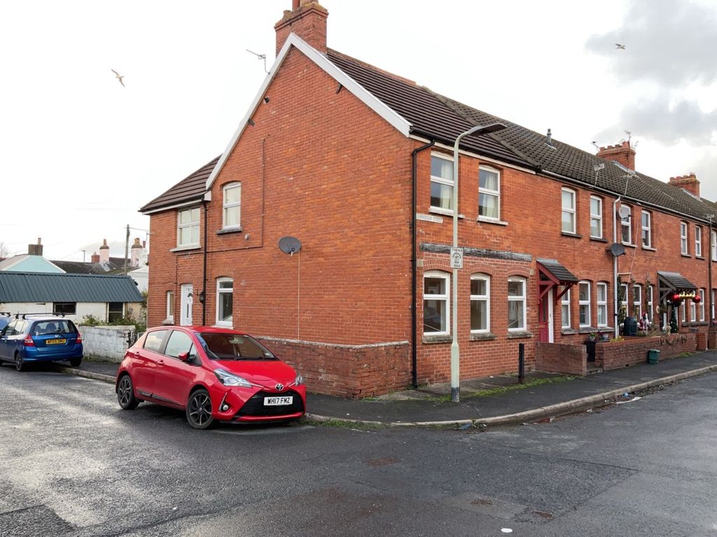 Property photo 1 of 27