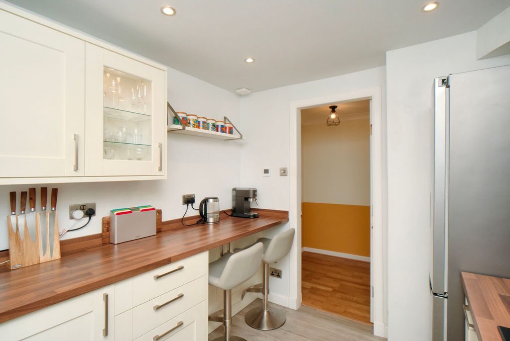 Property photo 3 of 12 Property Image 3