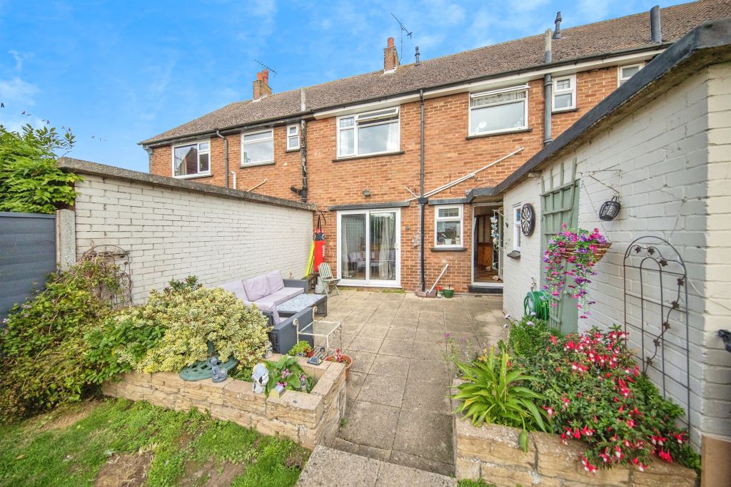 Property photo 1 of 17