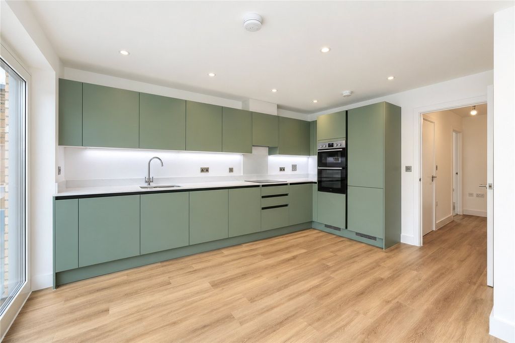 Property photo 2 of 11 Picture No. 03