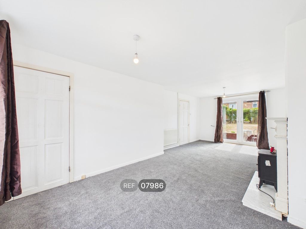 Property photo 2 of 19 Living/Dining Area